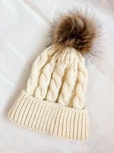 Load image into Gallery viewer, SNOWBALL HAT
